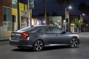 16_Civic_Sedan_002