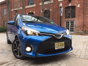 2015 Toyota Yaris 5-Door SE