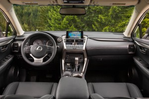 2015_Lexus_NX_200t_010