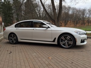 2016 BMW 750i