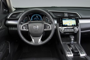 2016_Civic_Sedan_003