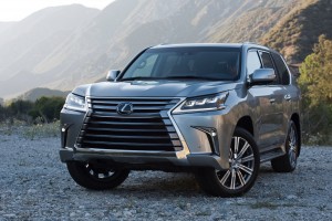 2016_Lexus_LX_570_002_E038135E3D78DF586A79062DBAC9331BF8123955