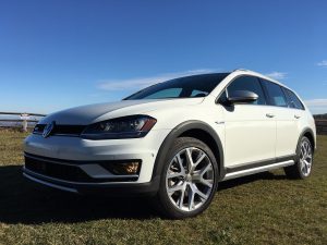 2017-volkswagen-golf-alltrack