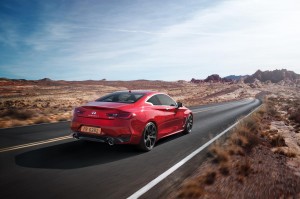 2017_INFINITI_Q60_Sport_Coupe_02