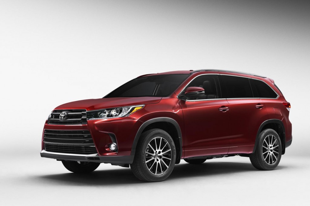 DEBUT OF 2017 TOYOTA HIGHLANDER MIDSIZE SUV AT NEW YORK AUTO SHOW