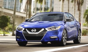 2017_nissan_maxima_01