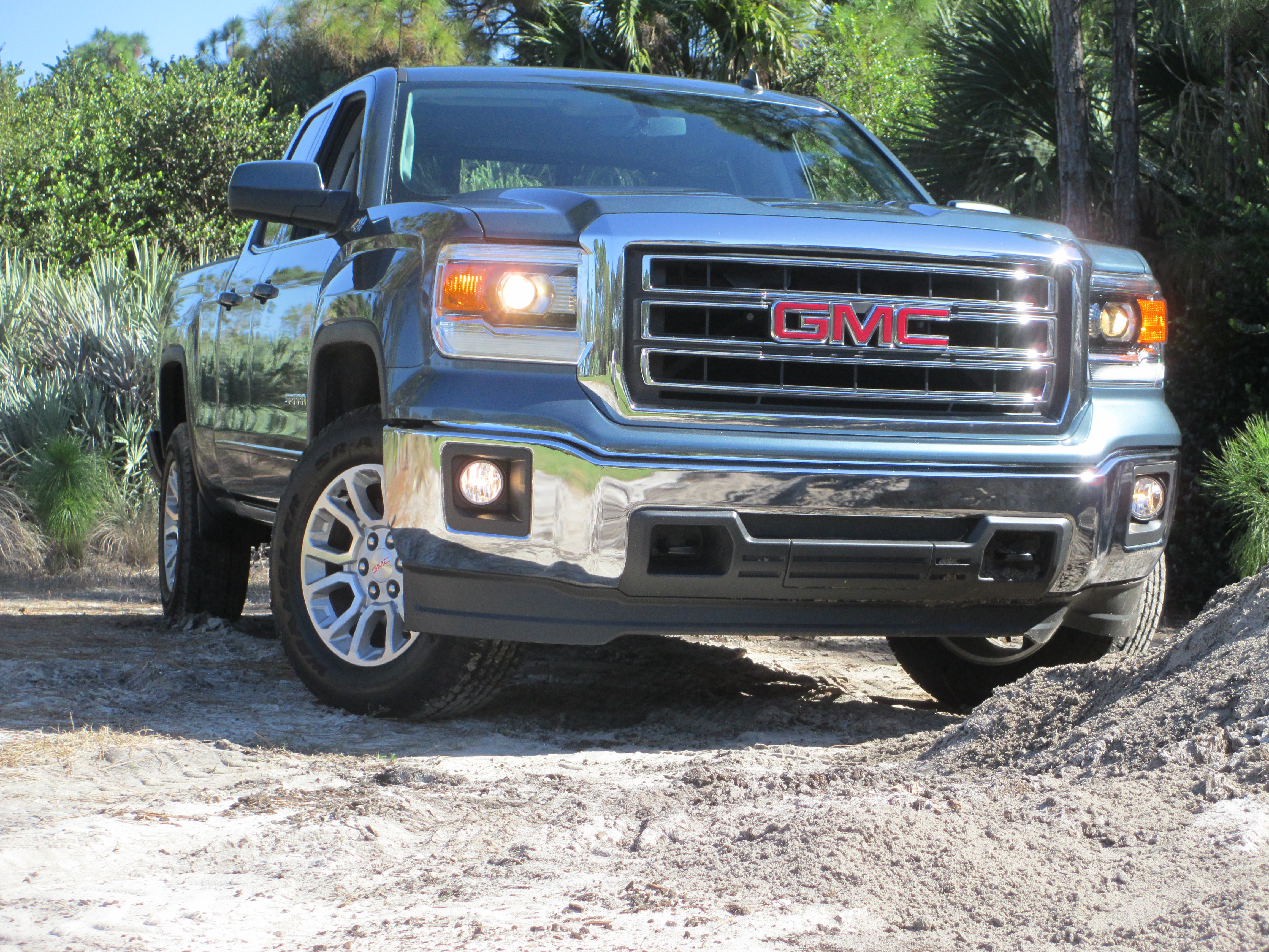 2014 gmc sierra running lights