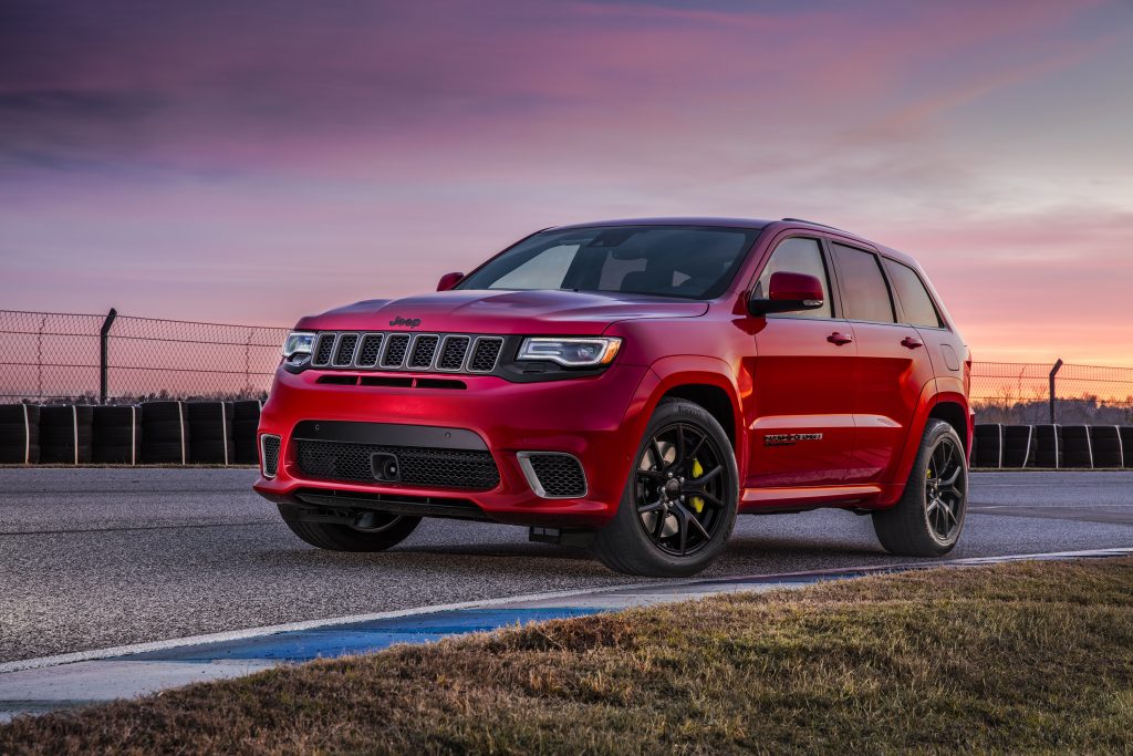 2017 JEEP GRAND CHEROKEE TRACKHAWK FIRST LOOK BY AUTO CRITIC STEVE HAMMES