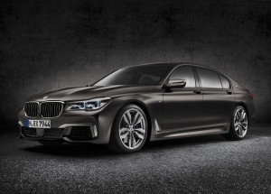 P90208690_highRes_bmw-m760li-xdrive-ex(1)