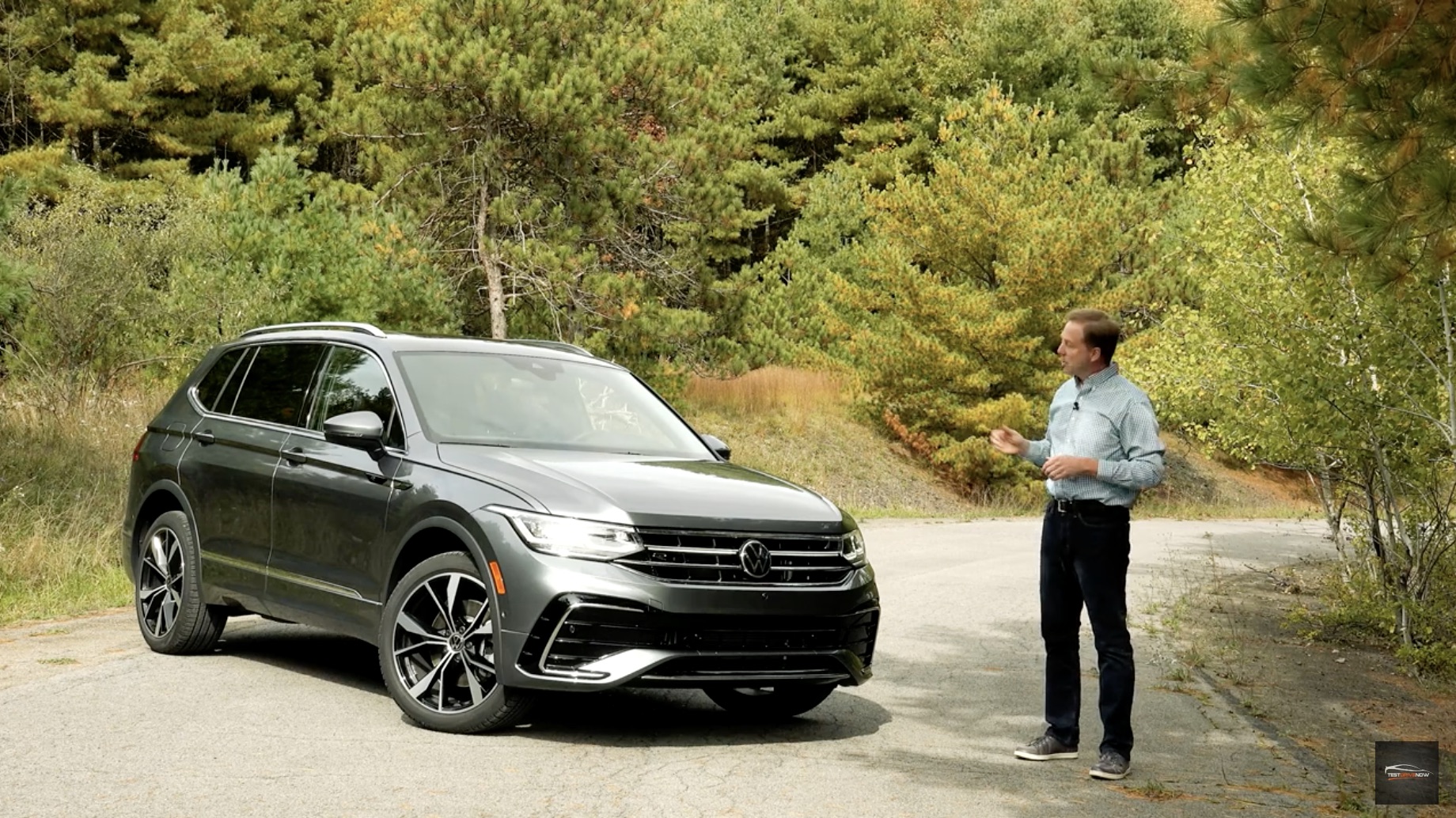 Charismatic all-rounder with all-wheel drive: new Golf Alltrack now  available to order