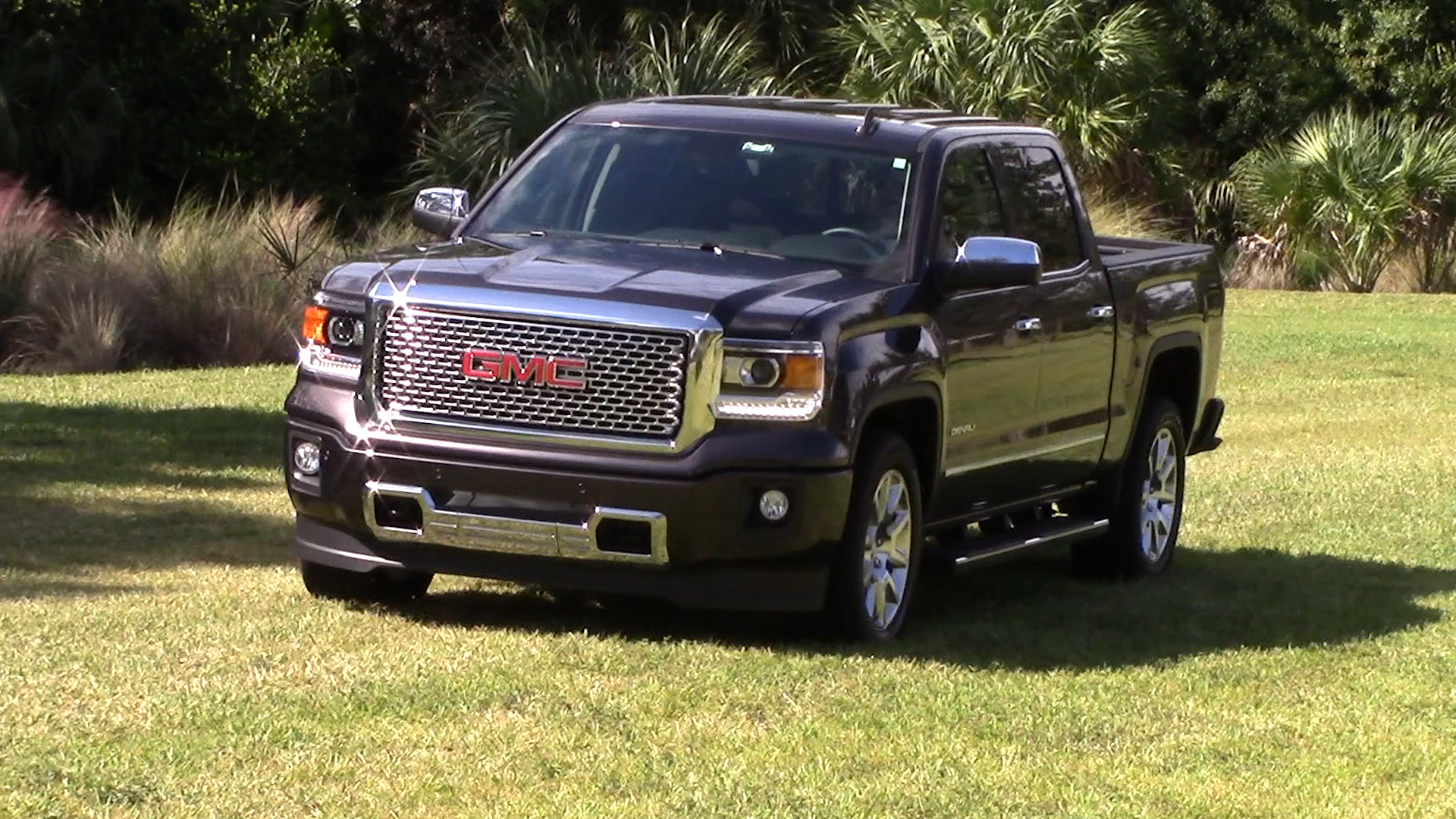 2015 GMC SIERRA DENALI OVERVIEW